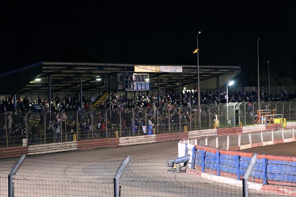 Thurrock-Hammers_The-Grandstand_Farewell-to-The-Raceway_Credit-Rafal-Wlosek