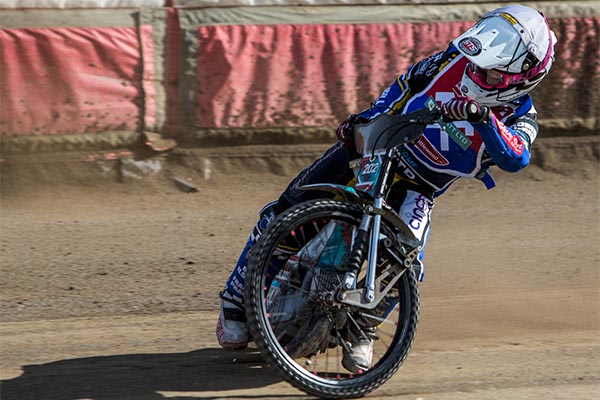 Hammers team to take on Eagles complete.